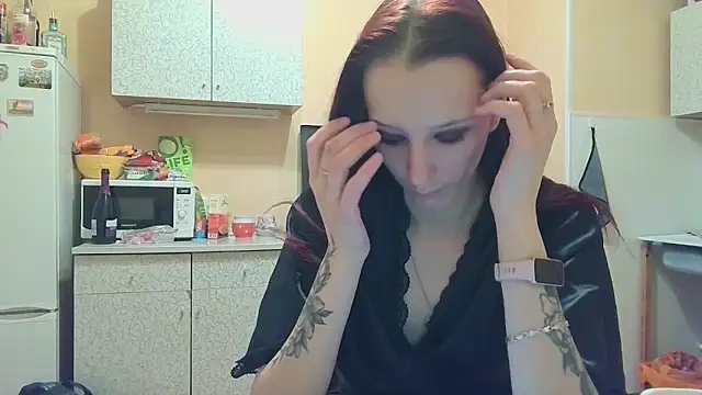 Lucy Divine online show from 22, 10, 2025