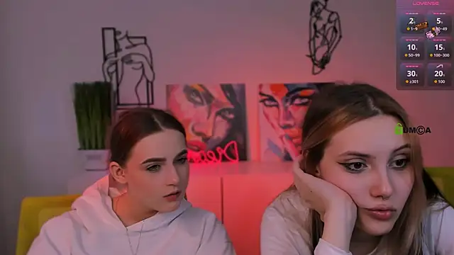 Snapshot of luna_tin chatting on 7, 11, 2025 luna tin online show from 7, 11, 2025