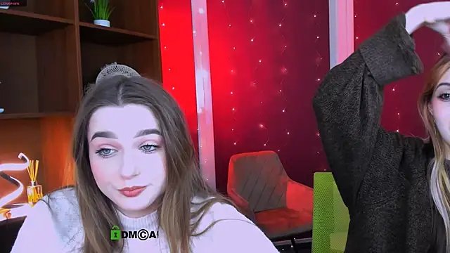 Snapshot of luna_tin chatting on 18, 11, 2025 luna tin online show from 18, 11, 2025