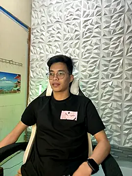 Snapshot of Prince-Harrison chatting on 20, 11, 2025 Prince-Harrison online show from 20, 11, 2025