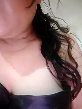 Snapshot of Julyy08 chatting on 15, 4, 2026 Julyy08 online show from 15, 4, 2026