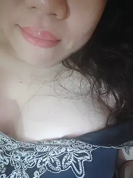 Snapshot of Julyy08 chatting on 31, 5, 2026 Julyy08 online show from 31, 5, 2026