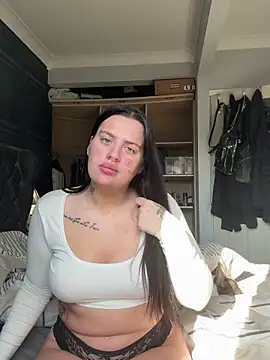 Snapshot of Victoriasteel chatting on 27, 9, 2025 Victoriasteel online show from 27, 9, 2025