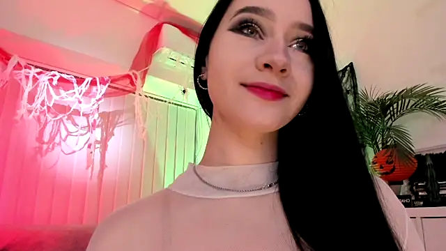 Mary Lori online show from 28, 10, 2025