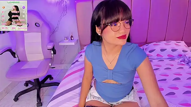 Snapshot of BellaGreen_ chatting on 17, 9, 2025 BellaGreen online show from 17, 9, 2025