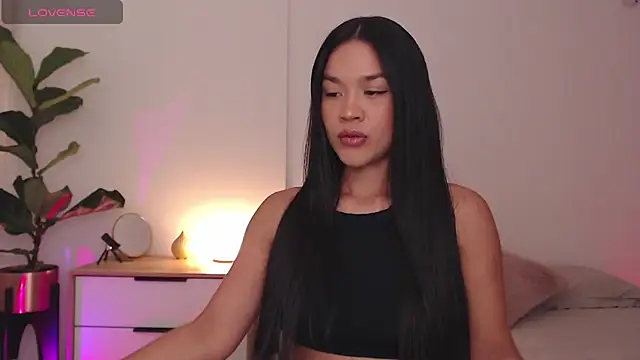 Snapshot of Annabnz chatting on 6, 10, 2025 Annabnz online show from 6, 10, 2025