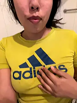 Snapshot of gatitamelosa69 chatting on 6, 10, 2025 gatitamelosa69 online show from 6, 10, 2025