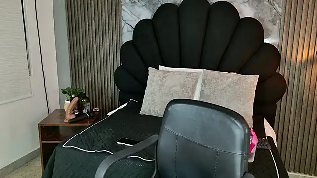 AlahyaPalmerR online show from 9, 10, 2025