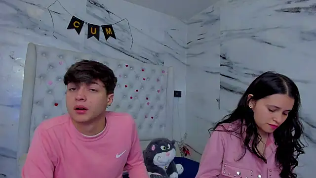 Ari and Storm online show from 4, 5, 2026