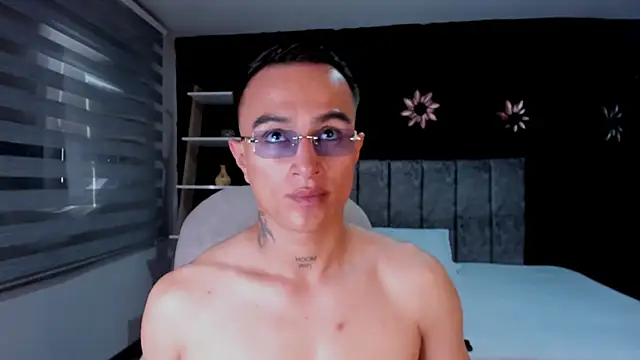 LiamDeep online show from 29, 4, 2026