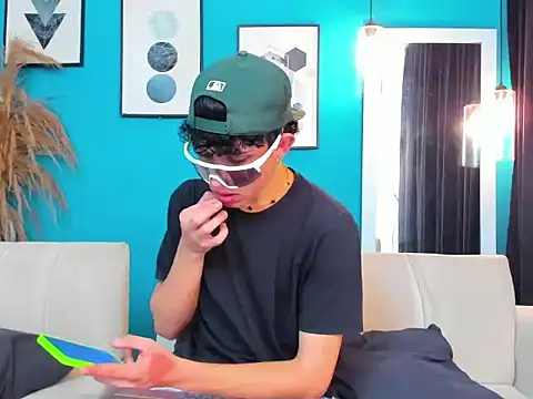 Marcus and Tony online show from 8, 3, 2026