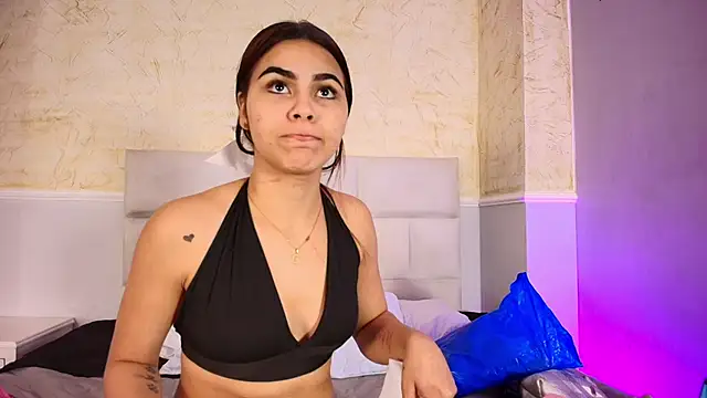 KimberlyLoren online show from 4, 10, 2025