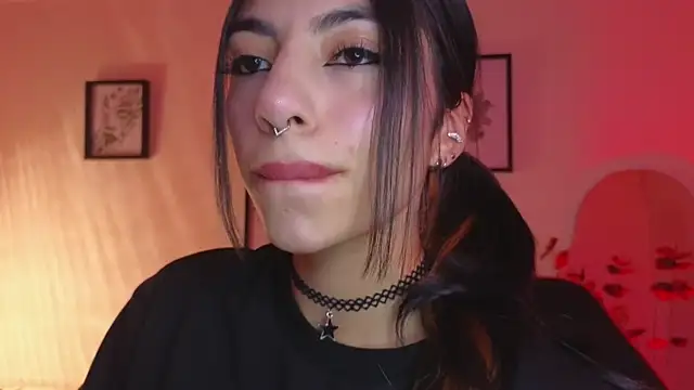 Snapshot of Hollyxx_ chatting on 30, 4, 2026 Hollyxx online show from 30, 4, 2026