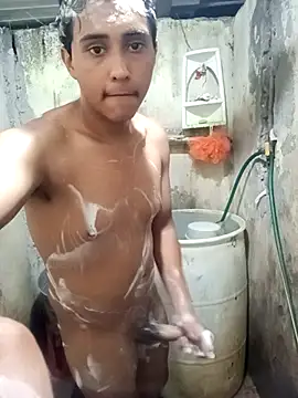 Snapshot of lalop221 chatting on 21, 10, 2025 lalop221 online show from 21, 10, 2025