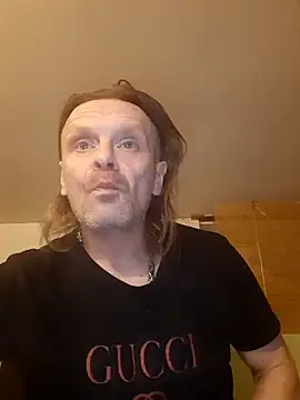 Snapshot of Kuba_Gd chatting on 31, 12, 2024 Kuba Gd online show from 31, 12, 2024