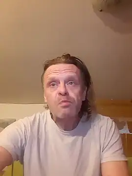 Snapshot of Kuba_Gd chatting on 24, 2, 2025 Kuba Gd online show from 24, 2, 2025