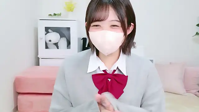 Hinata Sun online show from 18, 9, 2025