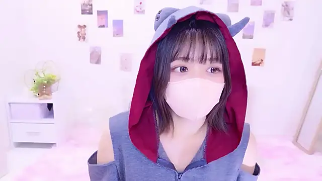 Hinata Sun online show from 25, 11, 2025