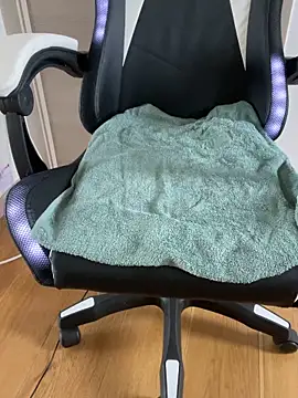 bananasex204 online show from 13, 3, 2026