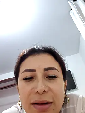 mia mancinii online show from 30, 4, 2026