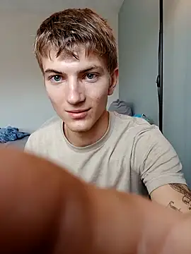 Snapshot of TriumphPsycho chatting on 4, 10, 2025 TriumphPsycho online show from 4, 10, 2025