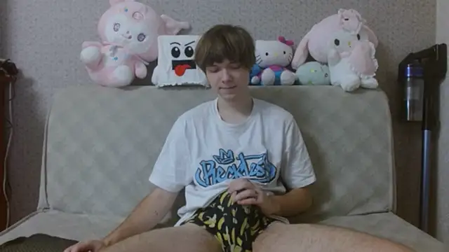 Snapshot of hilt_on_ chatting on 18, 10, 2025 hilt on  online show from 18, 10, 2025