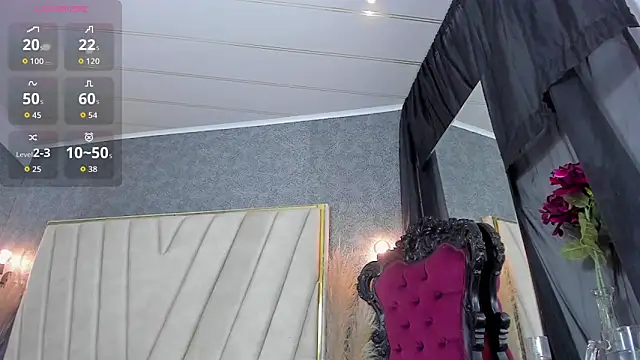 AlyssAlvarado online show from 4, 10, 2025