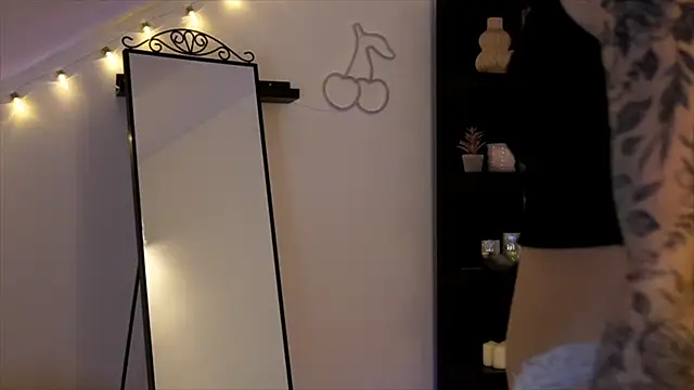 Snapshot of Naomii20__ chatting on 31, 10, 2025 Naomii20 online show from 31, 10, 2025