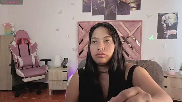 Candy Chloe02 online show from 14, 6, 2026