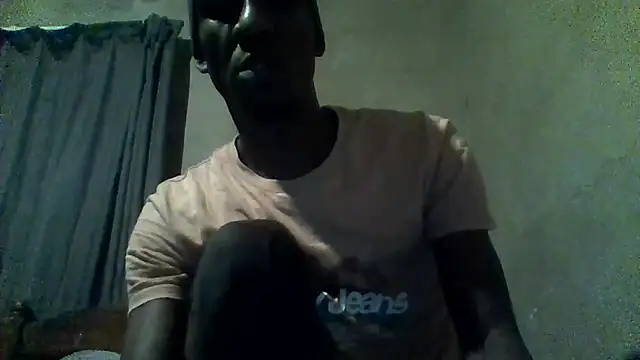 Snapshot of longdickson12345 chatting on 18, 5, 2026 longdickson12345 online show from 18, 5, 2026