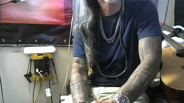 crassanova online show from 29, 4, 2026