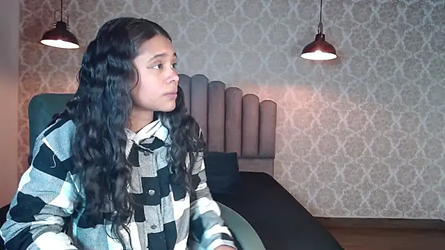 Snapshot of Kristall_06 chatting on 6, 10, 2025 Kristall 06 online show from 6, 10, 2025