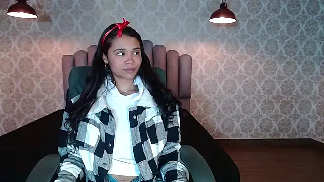 Snapshot of Kristall_06 chatting on 18, 10, 2025 Kristall 06 online show from 18, 10, 2025