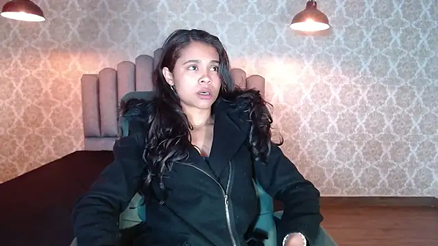 Snapshot of Kristall_06 chatting on 21, 10, 2025 Kristall 06 online show from 21, 10, 2025