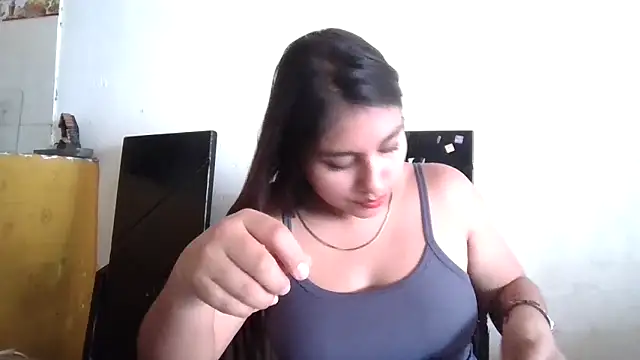 Snapshot of zairabreze chatting on 17, 10, 2025 zairabreze online show from 17, 10, 2025