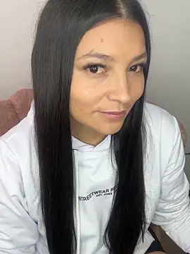 Snapshot of Zui_Rouse chatting on 14, 9, 2025 Zui Rouse online show from 14, 9, 2025