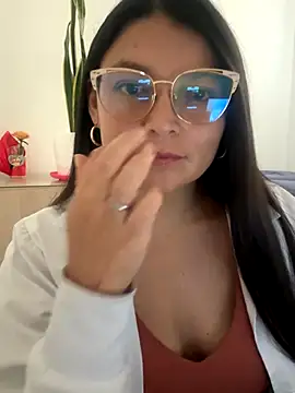 Snapshot of Zui_Rouse chatting on 23, 10, 2025 Zui Rouse online show from 23, 10, 2025