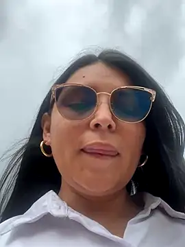 Snapshot of Zui_Rouse chatting on 24, 10, 2025 Zui Rouse online show from 24, 10, 2025