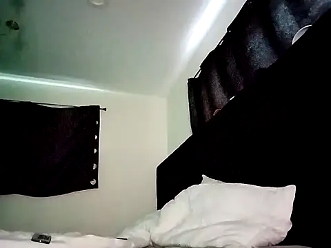 Chavezcarlz online show from 26, 10, 2025