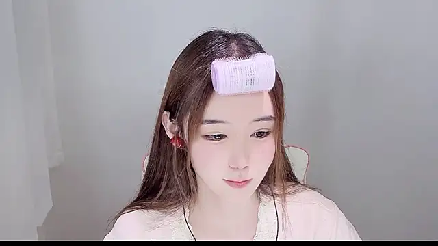 Xiao-runbao online show from 1, 10, 2025