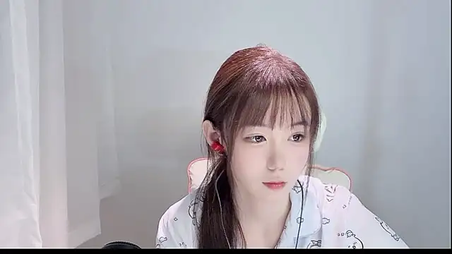 Xiao-runbao online show from 17, 10, 2025