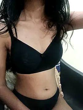 Snapshot of Daizy_Shah chatting on 14, 11, 2025 Daizy Shah online show from 14, 11, 2025