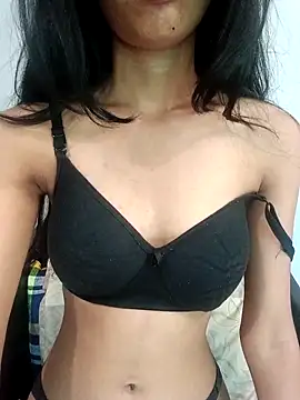 Snapshot of Daizy_Shah chatting on 1, 12, 2025 Daizy Shah online show from 1, 12, 2025