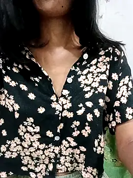 Snapshot of Daizy_Shah chatting on 18, 2, 2026 Daizy Shah online show from 18, 2, 2026