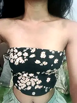 Snapshot of Daizy_Shah chatting on 19, 2, 2026 Daizy Shah online show from 19, 2, 2026