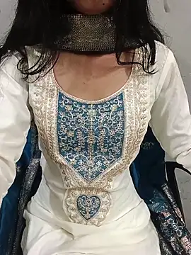 Daizy Shah online show from 16, 5, 2026