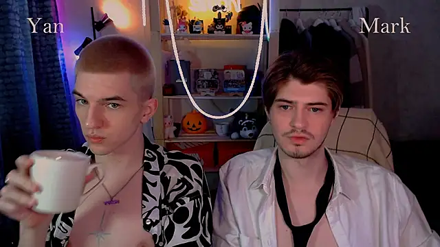 Snapshot of itsyanbb chatting on 22, 3, 2026 itsyanbb online show from 22, 3, 2026