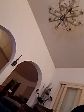 Snapshot of CasalTopaTudo chatting on 8, 10, 2025 CasalTopaTudo online show from 8, 10, 2025