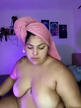 Snapshot of kendra_lil_evill chatting on 28, 4, 2026 kendra lil evill online show from 28, 4, 2026