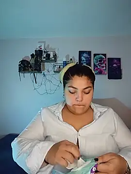 Snapshot of kendra_lil_evill chatting on 23, 5, 2026 kendra lil evill online show from 23, 5, 2026